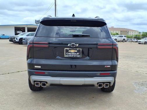 Mosaic Black Metallic 2026 Chevrolet Traverse AWD Z71