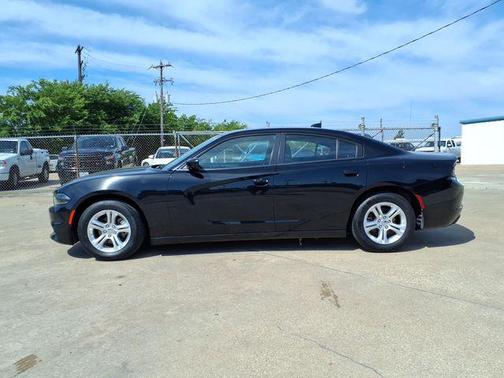 Pitch Black Clearcoat 2023 Dodge Charger SXT