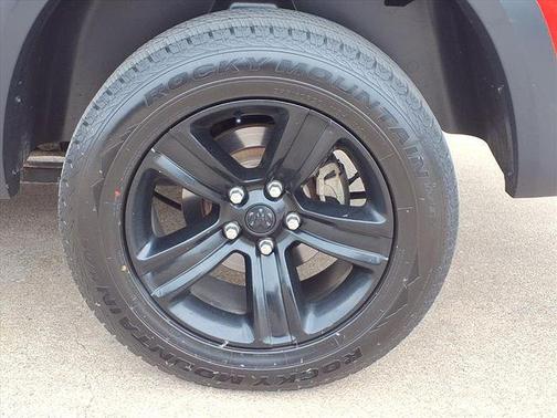 2024 RAM 1500 Classic Warlock Crew Cab 4x2 5'7' Box