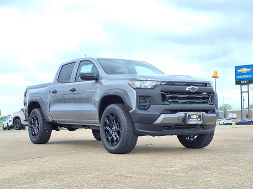 Sterling Gray Metallic 2026 Chevrolet Colorado Trail Boss