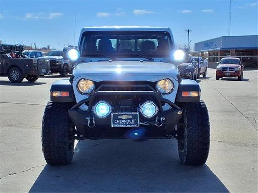 2020 Jeep Gladiator Sport