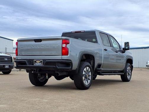 2026 Chevrolet Silverado 2500 Custom