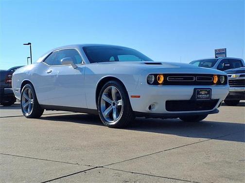 2015 Dodge Challenger SXT
