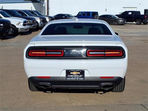2015 Dodge Challenger SXT