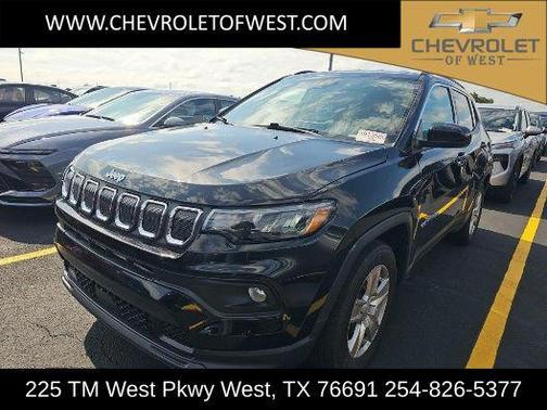 Diamond Black Crystal Pearlcoat 2022 Jeep Compass Latitude