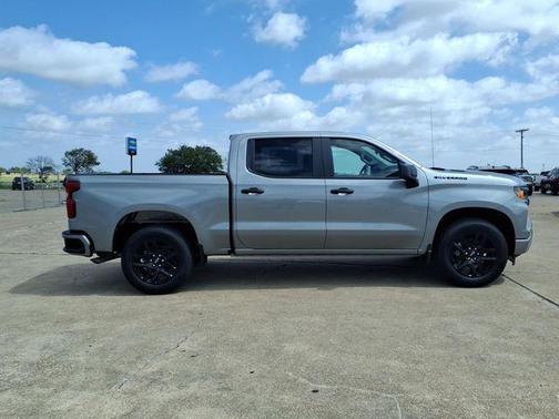 Sterling Gray Metallic 2026 Chevrolet Silverado 1500 Custom