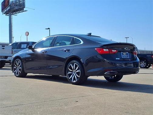 2025 Chevrolet Malibu FWD RS