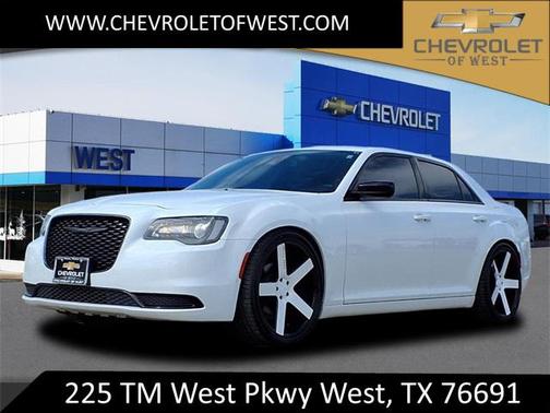 2020 Chrysler 300 Touring