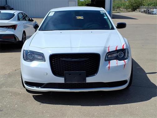 2020 Chrysler 300 Touring