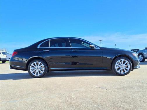 2018 Mercedes-Benz E-Class 4MATIC