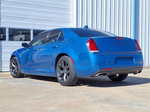 2022 Chrysler 300 Touring