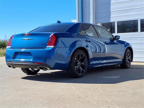 2022 Chrysler 300 Touring
