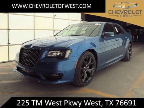 2022 Chrysler 300 Touring
