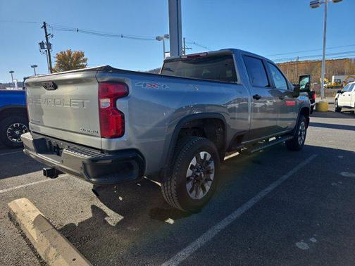 2024 Chevrolet Silverado 2500 Custom