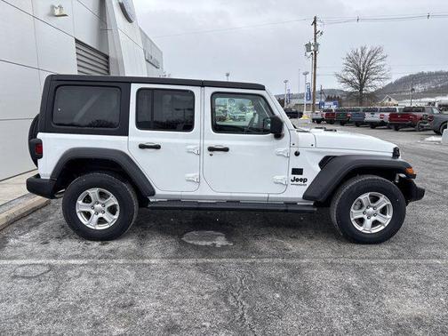 2022 Jeep Wrangler Unlimited Sport