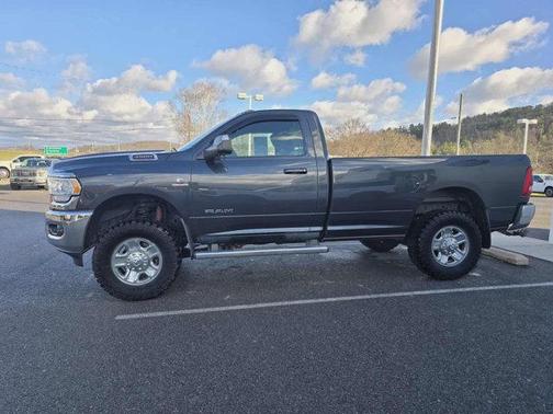 2021 RAM 3500 Big Horn Regular Cab 4x4 8' Box