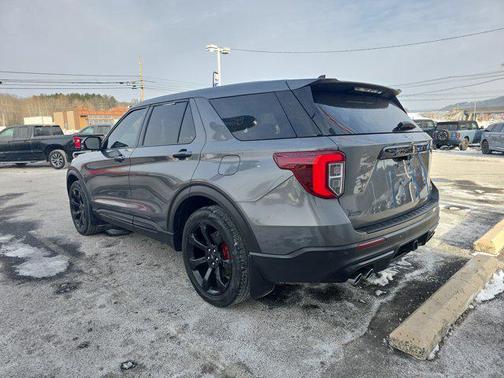 2022 Ford Explorer ST
