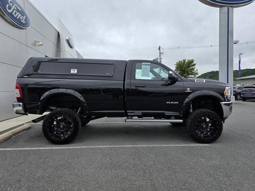 2021 RAM 3500 Tradesman Regular Cab 4x4 8' Box