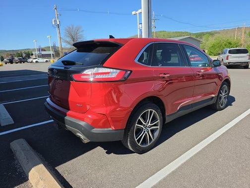 Rapid Red Metallic Tinted Clearcoat 2021 Ford Edge Titanium