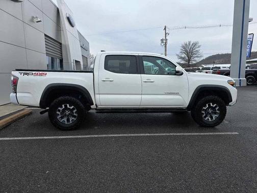 2022 Toyota Tacoma TRD Off Road