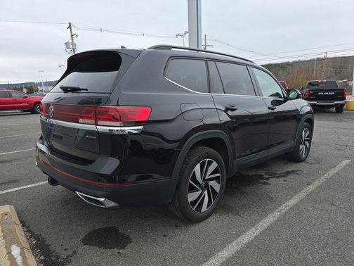 2024 Volkswagen Atlas 2.0T SE w/Technology 4MOTION
