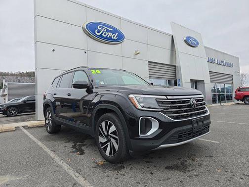 2024 Volkswagen Atlas 2.0T SE w/Technology 4MOTION