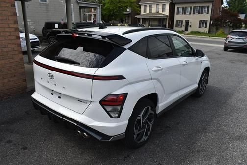 Atlas White 2024 Hyundai KONA N Line