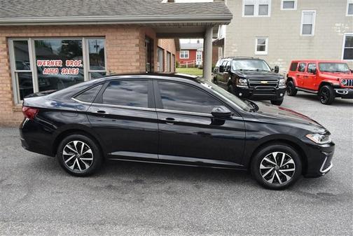 Deep Black Pearl 2025 Volkswagen Jetta 1.5T S