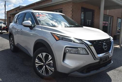 Brilliant Silver Metallic 2023 Nissan Rogue SV