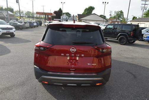 2022 Nissan Rogue SL