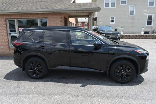 Super Black 2023 Nissan Rogue SV