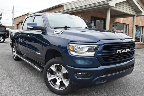Patriot Blue Pearlcoat 2019 RAM 1500 Big Horn