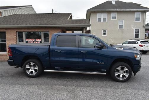Patriot Blue Pearlcoat 2019 RAM 1500 Big Horn