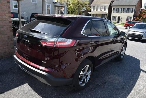 Burgundy Velvet Metallic Tinted Clearcoat 2022 Ford Edge SEL