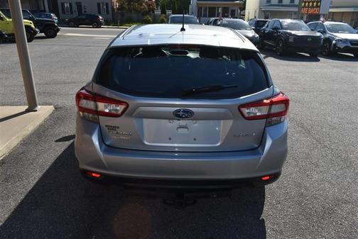 Ice Silver Metallic 2019 Subaru Impreza 2.0i