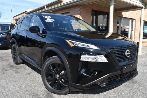 Super Black 2023 Nissan Rogue SV