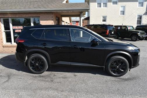 Super Black 2023 Nissan Rogue SV