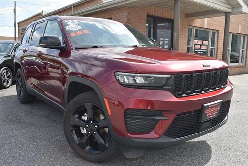 Velvet Red Pearlcoat 2023 Jeep Grand Cherokee Altitude