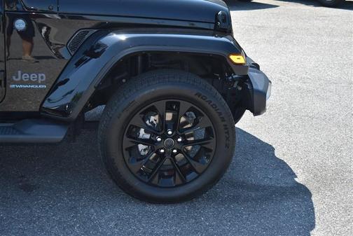 Black Clearcoat 2025 Jeep Wrangler 4xe Sahara