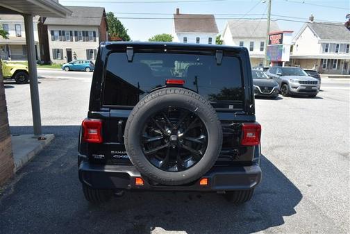 Black Clearcoat 2025 Jeep Wrangler 4xe Sahara