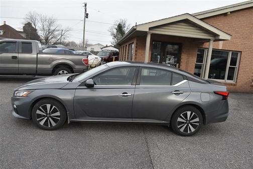 2021 Nissan Altima 2.5 SV