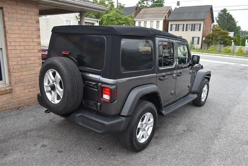 Granite Crystal Metallic Clearcoat 2022 Jeep Wrangler Unlimited Sport