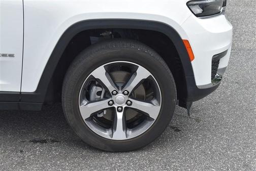 Bright White Clearcoat 2023 Jeep Grand Cherokee L Limited