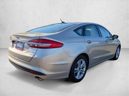 White Gold Metallic 2018 Ford Fusion SE