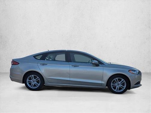 White Gold Metallic 2018 Ford Fusion SE