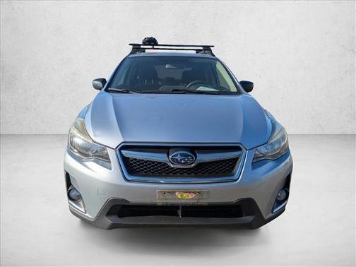 Ice Silver Metallic 2016 Subaru Crosstrek 2.0i