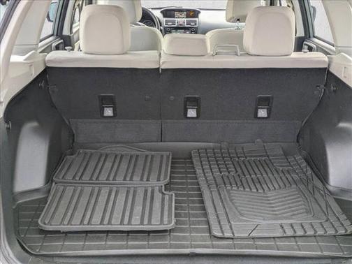 Jasmine Green Metallic 2016 Subaru Forester 2.5i