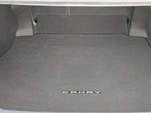 Wind Chill Pearl/Midnight Black Metallic 2023 Toyota Camry XSE