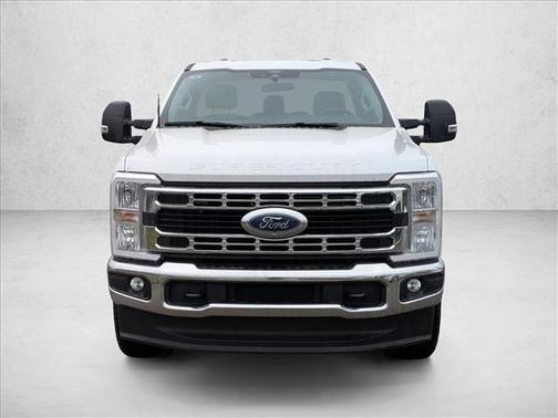 Oxford White 2026 Ford F-350 XLT