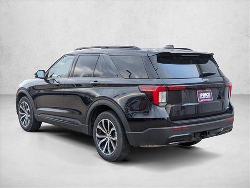 Agate Black Metallic 2025 Ford Explorer ST-Line
